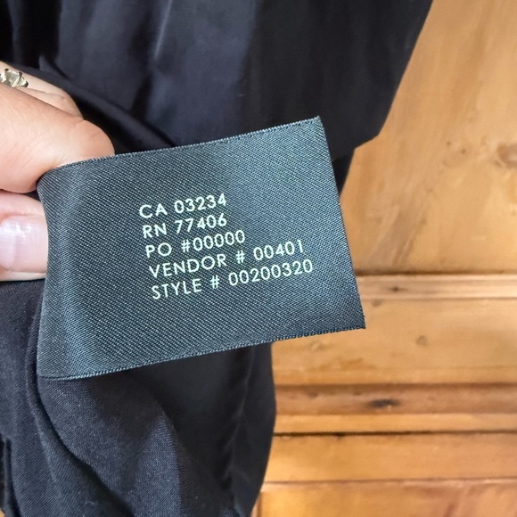 Club Monaco Black pleated dress above knee fit - Picture 4 of 10